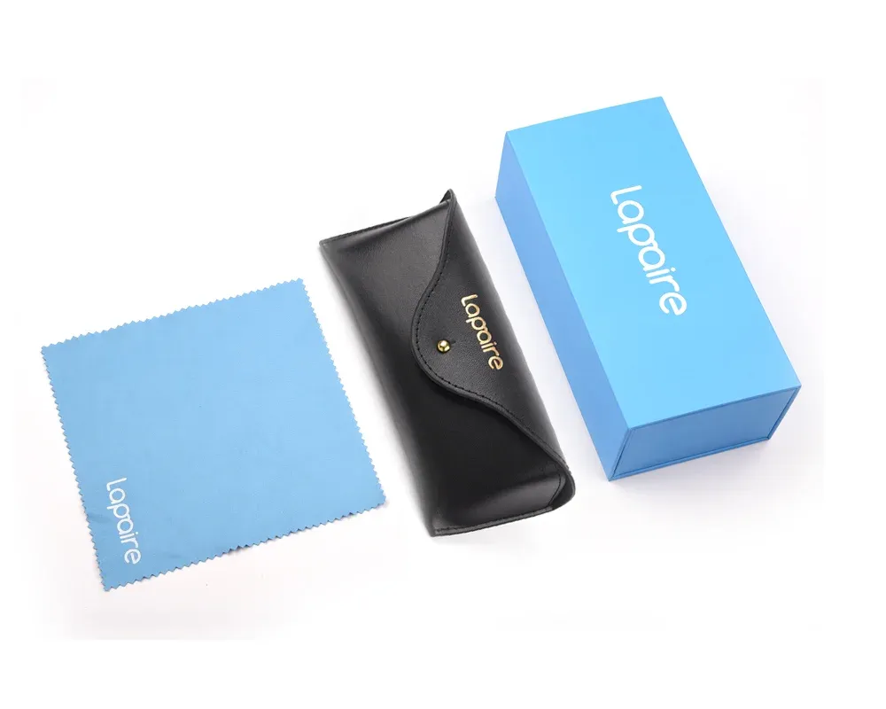 Coffret Lapaire Plus : boîte rigide bleue, étui souple noir et chiffon microfibre